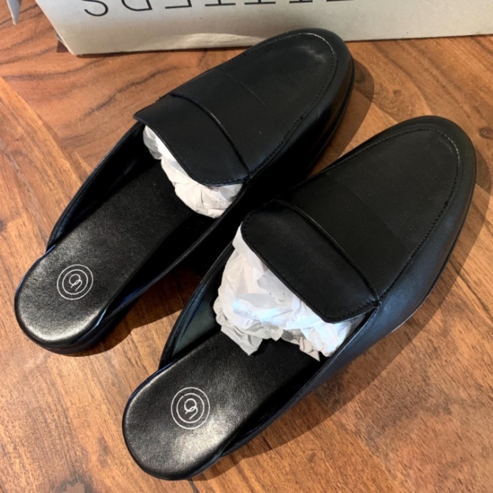 Urban Outfitters Black “Jules” Mule SZ 7 (Fits 6)